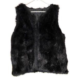 Topshop Black Faux Fur Sleeveless Vest With Clasp Closure - Size 8